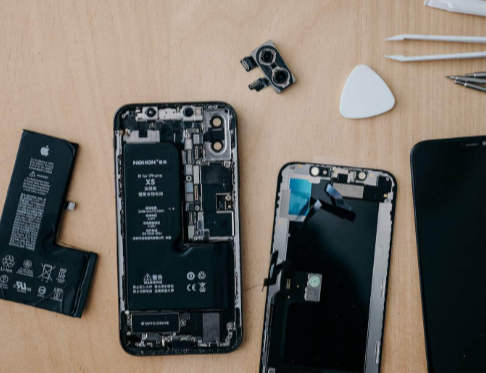 What’s Inside a Smartphone: Anatomy of a Device