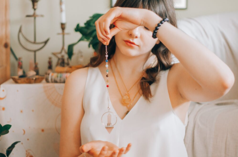 5 Ways of How to Tap Into Your Divine Feminine Energy Easily